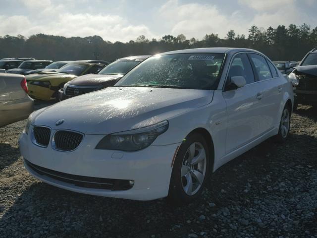 WBANU53508CT00143 - 2008 BMW 528 I WHITE photo 2