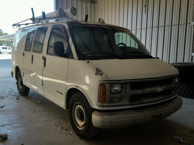 1GCFG25W1Y1200874 - 2000 CHEVROLET EXPRESS G2 WHITE photo 1