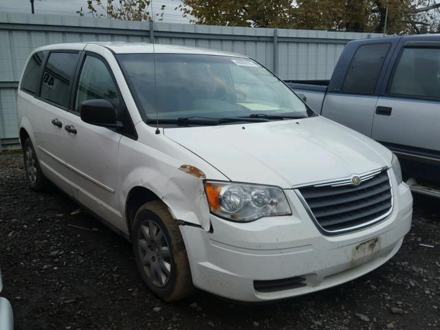 2A8HR44H58R696798 - 2008 CHRYSLER TOWN & COU WHITE photo 1
