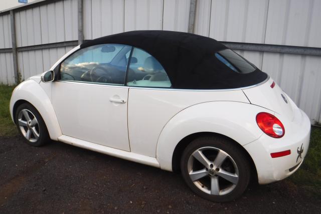 3VWFG31Y07M410510 - 2007 VOLKSWAGEN NEW BEETLE 白色 照片 3