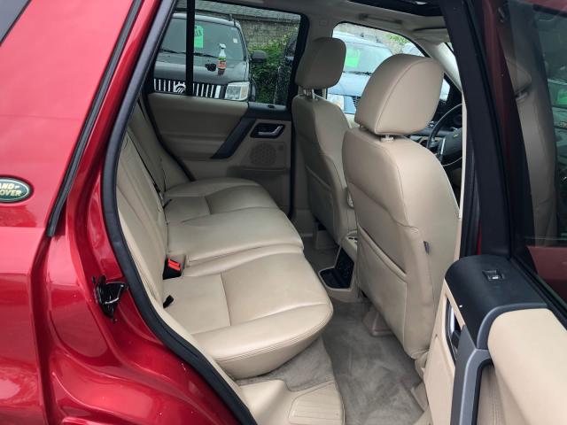 SALFT24NX9H147064 - 2009 LAND ROVER LR2 HSE TE RED photo 6