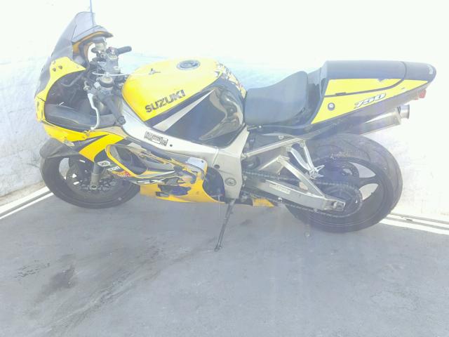 JS1GR7HA0Y2104038 - 2000 SUZUKI GSX-R750 YELLOW photo 9