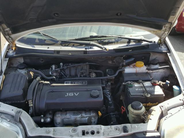 KL1TJ62664B131479 - 2004 CHEVROLET AVEO LS WHITE photo 7