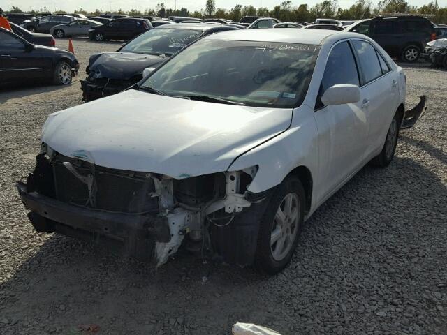 4T1BE46K49U820478 - 2009 TOYOTA CAMRY BASE WHITE photo 2