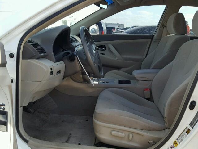 4T1BE46K49U820478 - 2009 TOYOTA CAMRY BASE WHITE photo 5