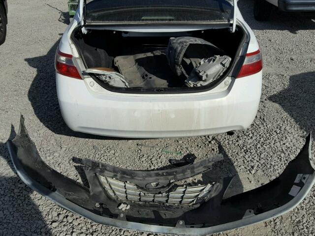 4T1BE46K49U820478 - 2009 TOYOTA CAMRY BASE WHITE photo 9