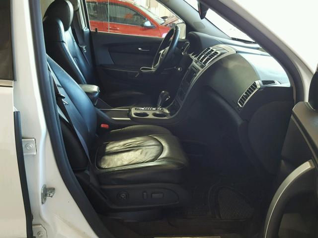 1GKEV33778J164244 - 2008 GMC ACADIA SLT თეთრი ფოტო 5