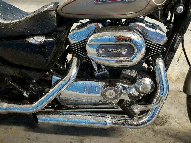 1HD1CT3118K415084 - 2008 HARLEY-DAVIDSON XL1200 C SILVER photo 7