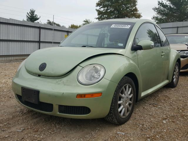 3VWRW31CX6M416866 - 2006 VOLKSWAGEN NEW BEETLE GREEN photo 2