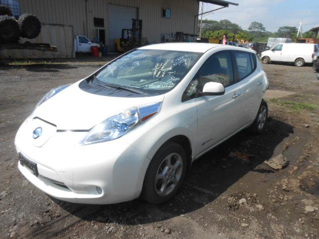 JN1AZ0CP9CT026945 - 2012 NISSAN LEAF SV WHITE photo 2