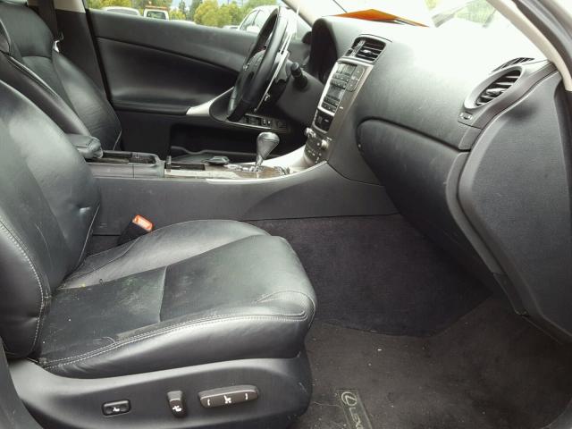 JTHBK262295092640 - 2009 LEXUS IS SILVER photo 5