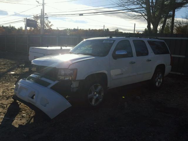 3GNFK16317G294064 - 2007 CHEVROLET SUBURBAN WHITE photo 2