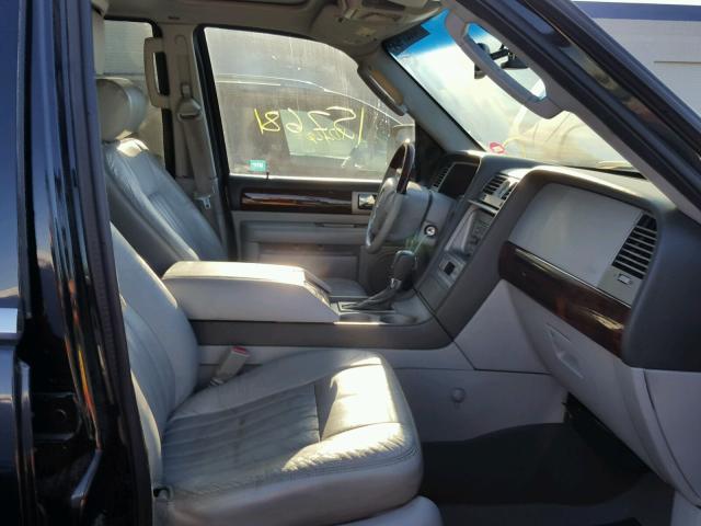 5LMFU27R14LJ05626 - 2004 LINCOLN NAVIGATOR Қара фото 5