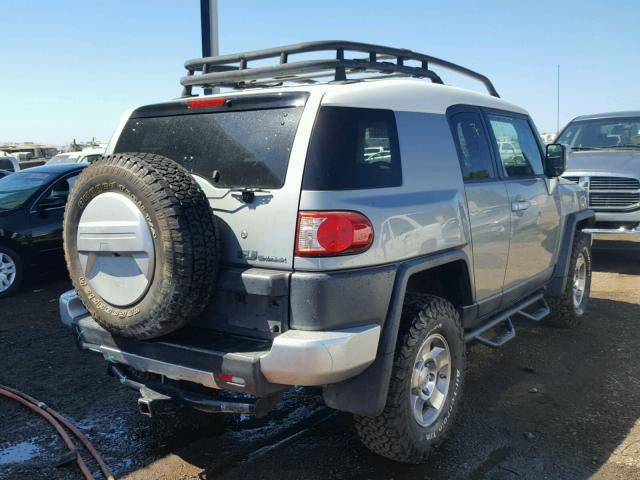 JTEBU4BF6AK090858 - 2010 TOYOTA FJ CRUISER SILVER photo 4