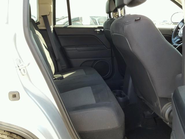 1C4NJCBAXED586944 - 2014 JEEP COMPASS SP ვერცხლისფერი ფოტო 6