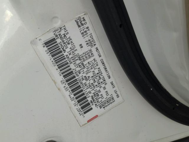 JT6HF10U8Y0111313 - 2000 LEXUS RX 300 WHITE photo 10