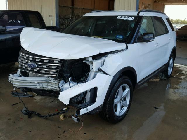 1FM5K8D8XHGD24733 - 2017 FORD EXPLORER X WHITE photo 2