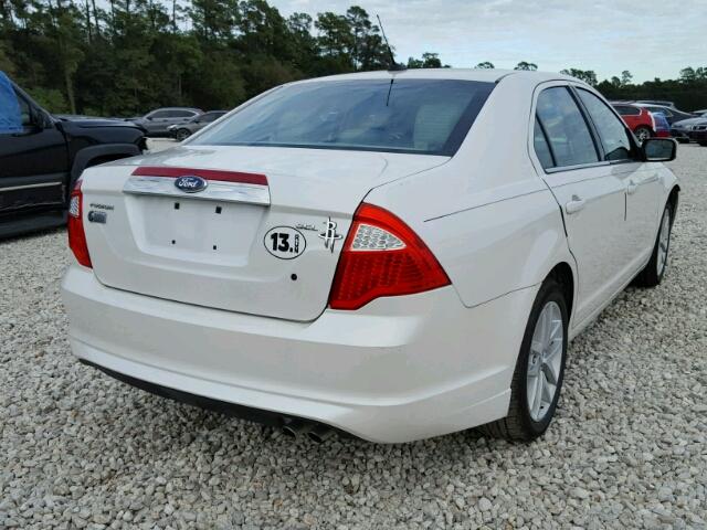 3FAHP0JA5CR117282 - 2012 FORD FUSION WHITE photo 4