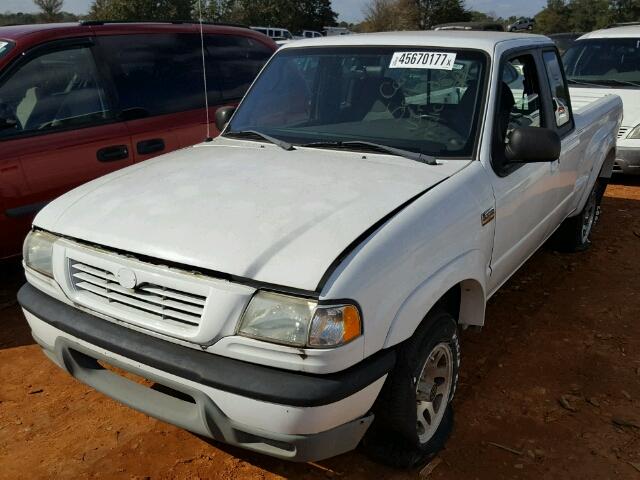 4F4YR16V33TM16698 - 2003 MAZDA B3000 CAB WHITE photo 2