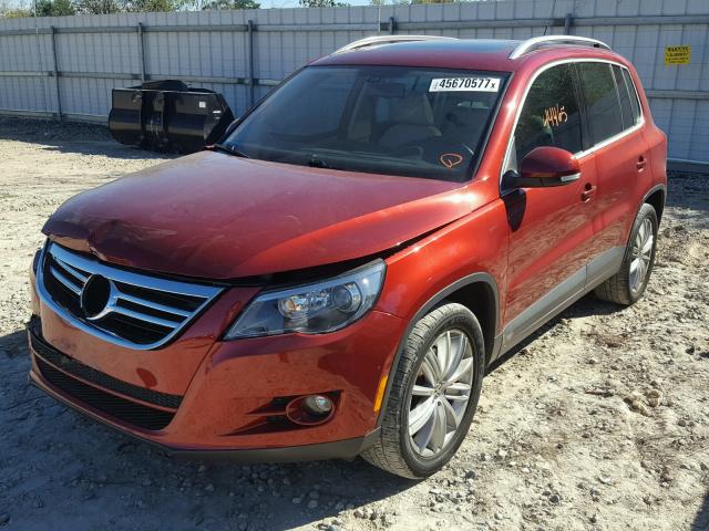 WVGAV7AX6BW002020 - 2011 VOLKSWAGEN TIGUAN S MAROON photo 2