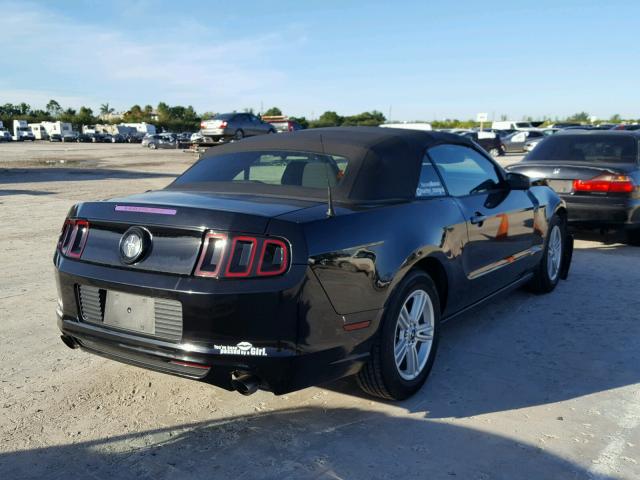 1ZVBP8EM9E5266753 - 2014 FORD MUSTANG BLACK photo 4