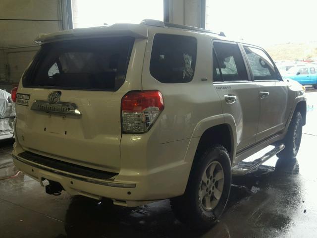 JTEBU5JR8C5080478 - 2012 TOYOTA 4RUNNER SR WHITE photo 4