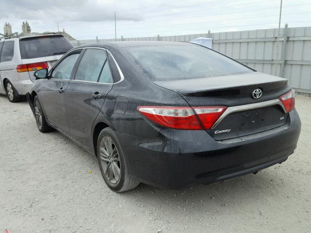 4T1BF1FK8FU978829 - 2015 TOYOTA CAMRY LE შავი ფოტო 3