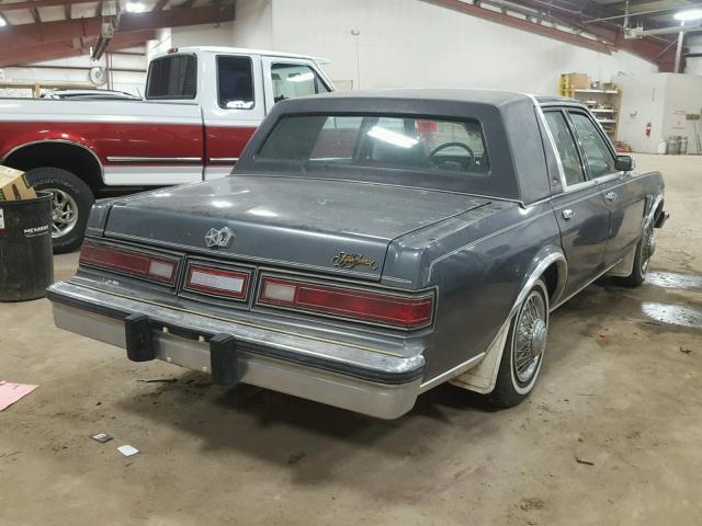 1C3BF66P6EX572952 - 1984 CHRYSLER FIFTH AVEN GRAY photo 4