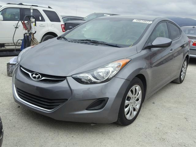 5NPDH4AEXDH230455 - 2013 HYUNDAI ELANTRA GL GRAY photo 2