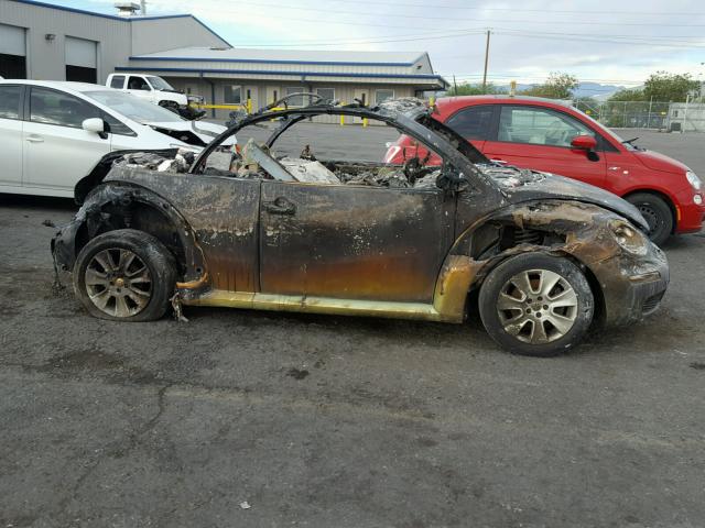 3VWPF31YX8M411527 - 2008 VOLKSWAGEN NEW BEETLE BURN photo 10