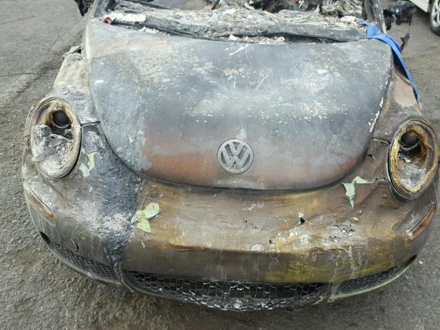 3VWPF31YX8M411527 - 2008 VOLKSWAGEN NEW BEETLE BURN photo 7