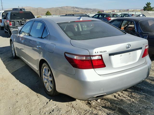 JTHGL46F375002927 - 2007 LEXUS LS 460L SILVER photo 3