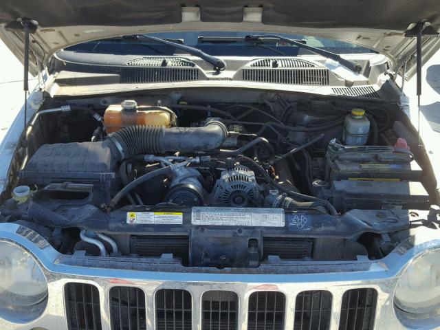 1J4GL58KX6W216978 - 2006 JEEP LIBERTY LI SILVER photo 7