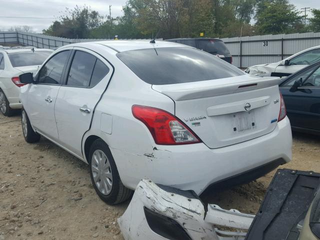 3N1CN7AP0GL811820 - 2016 NISSAN VERSA S WHITE photo 3