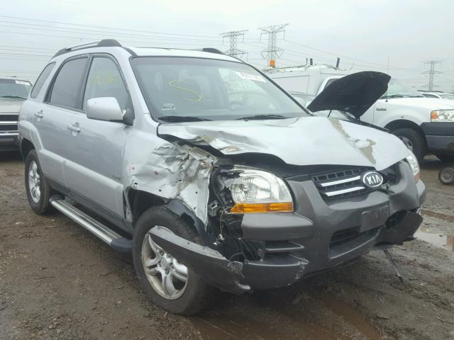 KNDJE723577374207 - 2007 KIA SPORTAGE E SILVER photo 1