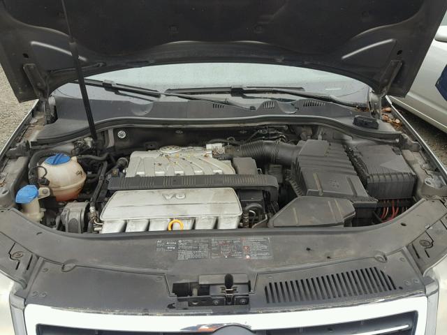 WVWAU93C66P156806 - 2006 VOLKSWAGEN PASSAT GRAY photo 7