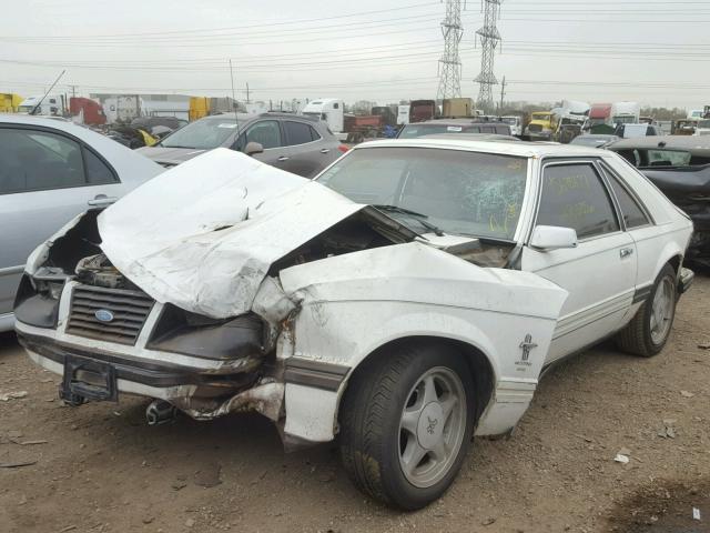 1FABP2832DF206914 - 1983 FORD MUSTANG WHITE photo 2