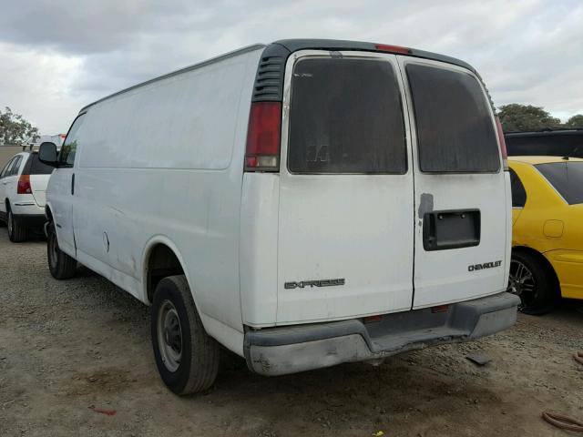 1GCGG29R6Y1250212 - 2000 CHEVROLET EXPRESS G2 WHITE photo 3