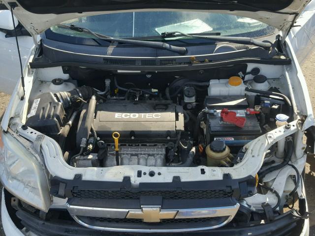 KL1TD5DE0BB180860 - 2011 CHEVROLET AVEO LS WHITE photo 7