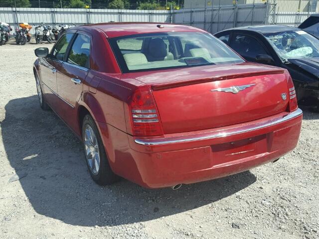 2C3KA63H47H684748 - 2007 CHRYSLER 300C RED photo 3