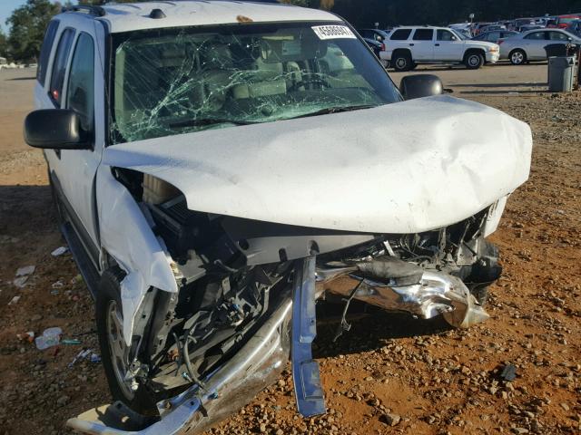 1GNEC13Z14J104243 - 2004 CHEVROLET TAHOE C150 WHITE photo 9