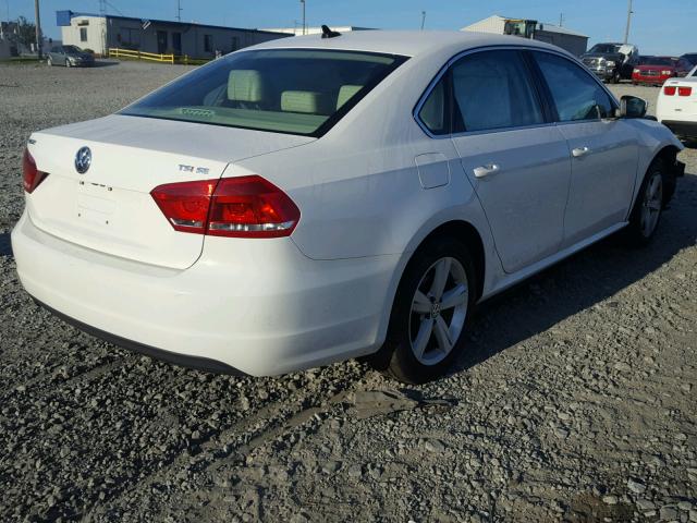 1VWBS7A38FC055188 - 2015 VOLKSWAGEN PASSAT SE WHITE photo 4