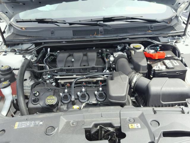 1FAHP2L85JG107460 - 2018 FORD TAURUS POL WHITE photo 7