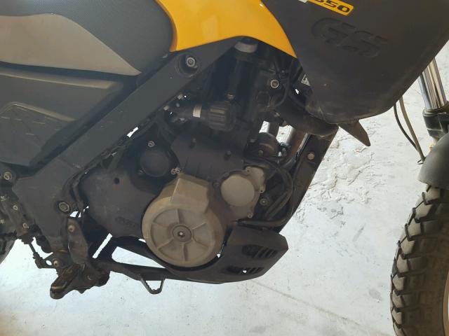 WB1018908DZY95153 - 2013 BMW G650 GS YELLOW photo 7