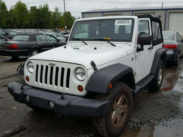 1C4AJWAG5DL649426 - 2013 JEEP WRANGLER S WHITE photo 2