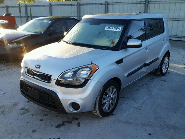 KNDJT2A62C7413401 - 2012 KIA SOUL + SILVER photo 2