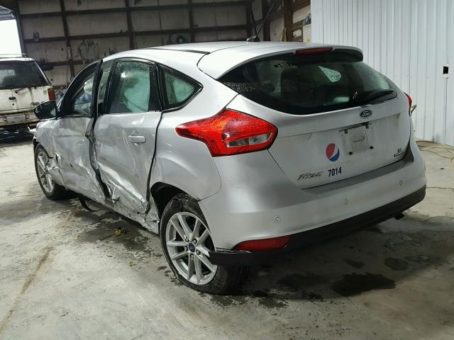 1FADP3K20FL250235 - 2015 FORD FOCUS SE SILVER photo 3