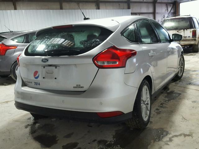 1FADP3K20FL250235 - 2015 FORD FOCUS SE SILVER photo 4