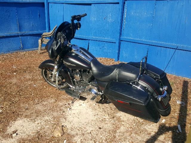 1HD1KRM18FB618717 - 2015 HARLEY-DAVIDSON FLHXS STRE BLACK photo 3