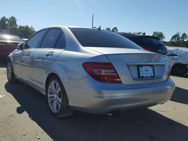 WDDGF4HB8CA618133 - 2012 MERCEDES-BENZ C 250 SILVER photo 3